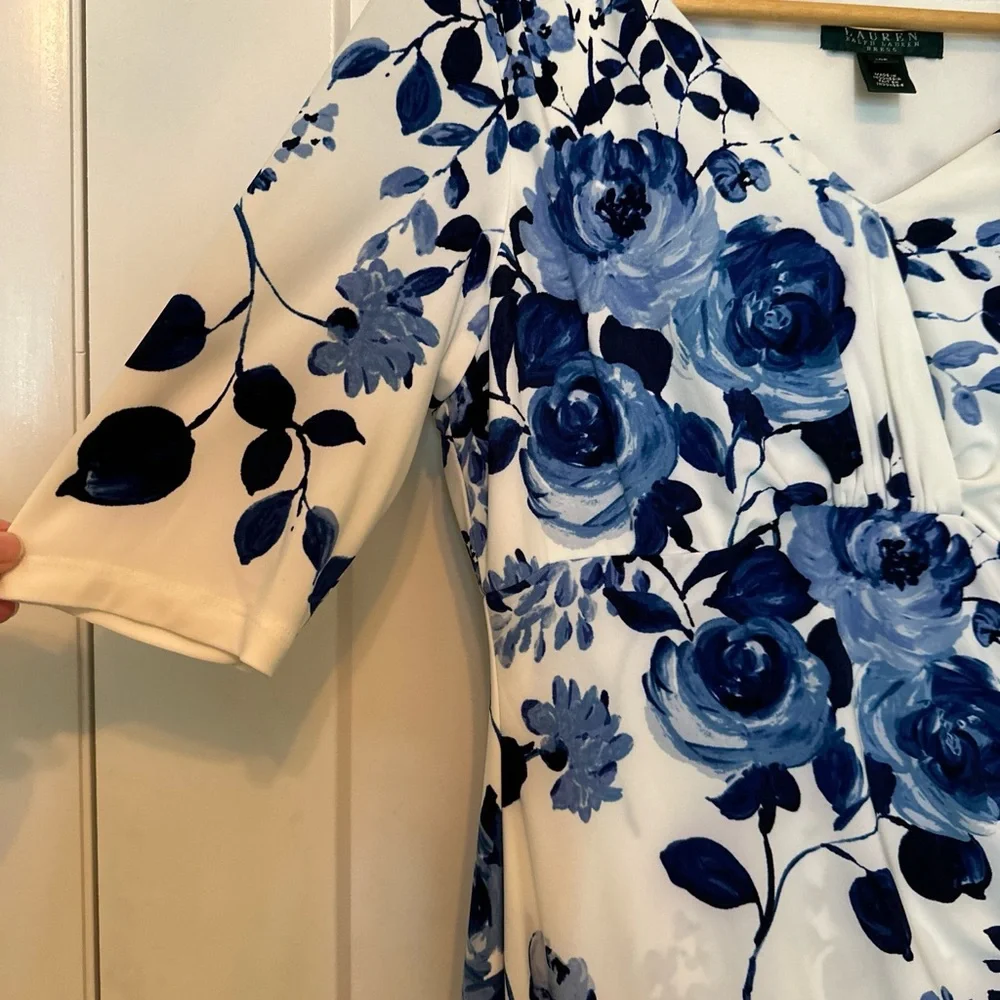 EUC Lauren Ralph Lauren blue and white dress 10P - Picture 2 of 8